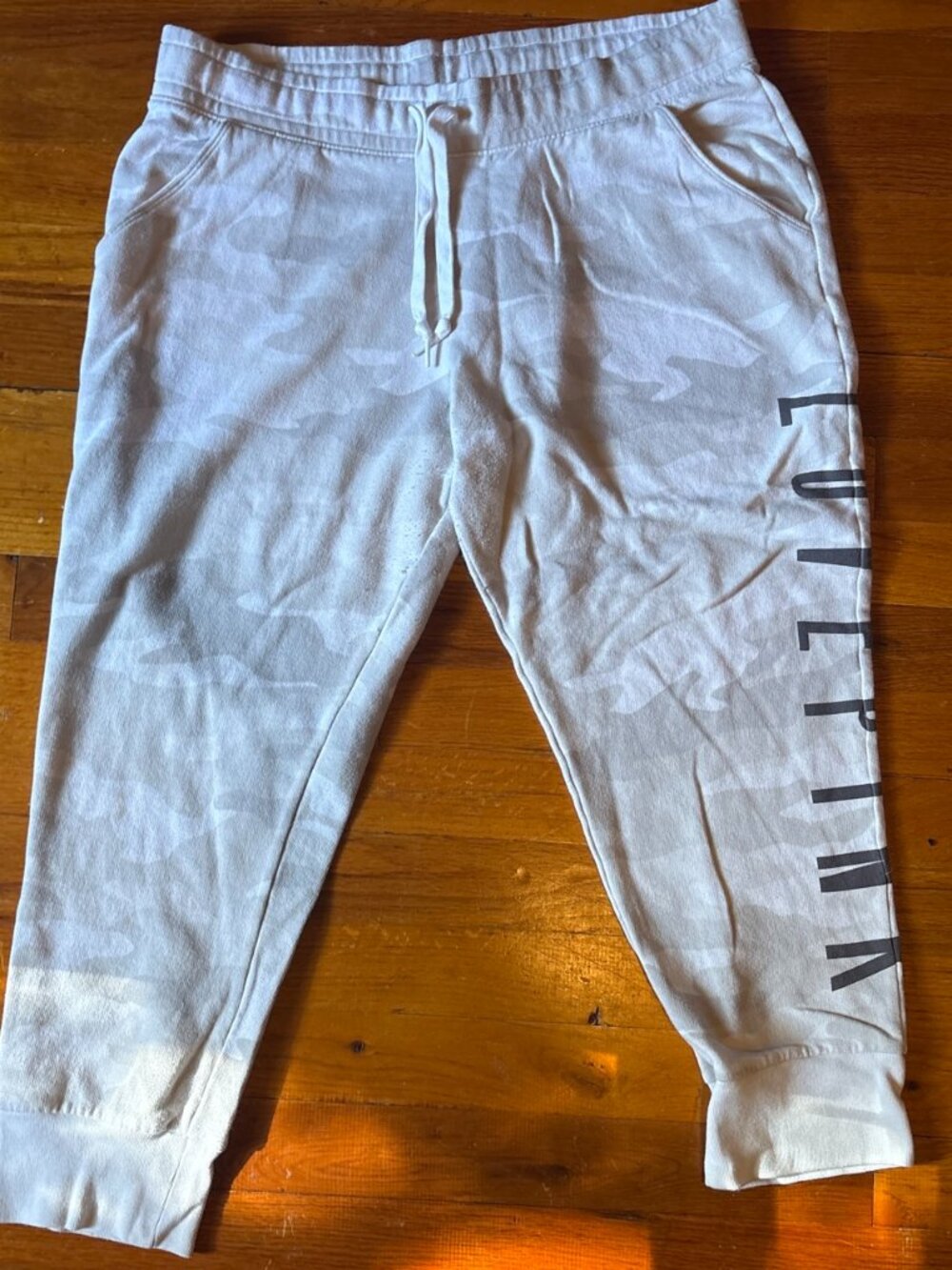 VS Pink camoflouge light joggers